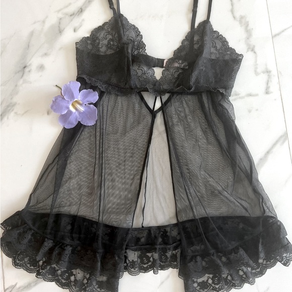 Victoria secret vintage Black mesh dress with lace 
Open front - Picture 4 of 6